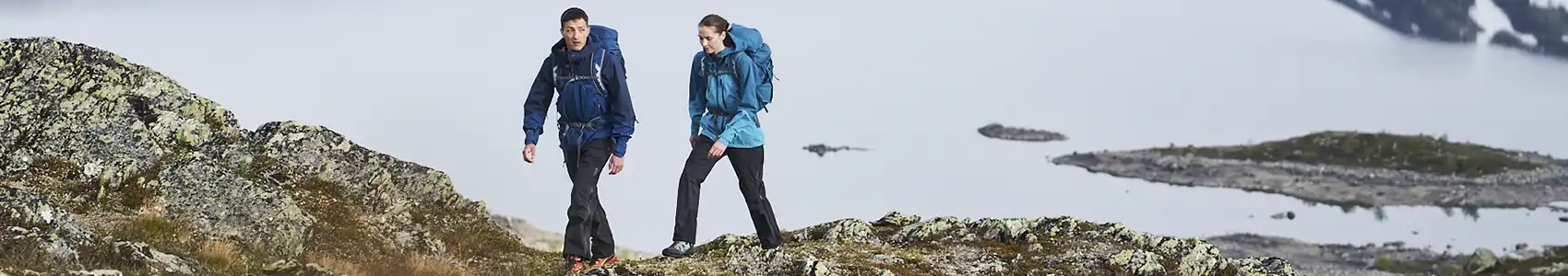 TREKKING