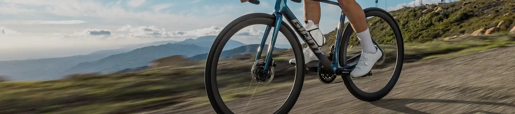 Louez facilement votre &eacute;quipement de cyclisme en ligne en Andorre, rapidement et en toute s&eacute;curit&eacute;.