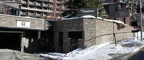 Lloguer de snowboards a Viladomat Signature Park Piolets a Andorra, estaci&oacute; d&#039;esqu&iacute; Grandvalira sector Soldeu, Grandvalira Resorts